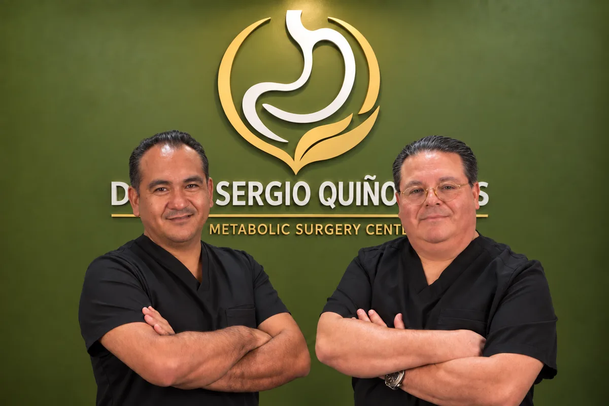 Dr. Jesús Grimaldi and Dr. Sergio Quiñones together at Dr. Sergio Quiñones Metabolic Surgery Center